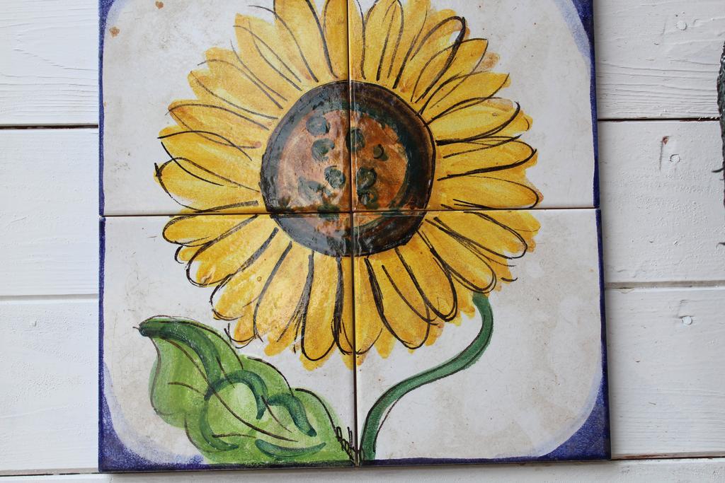 Casa Vacanze Il Giardino Dei Girasoli マリーナ・ディ・ラグーザ エクステリア 写真