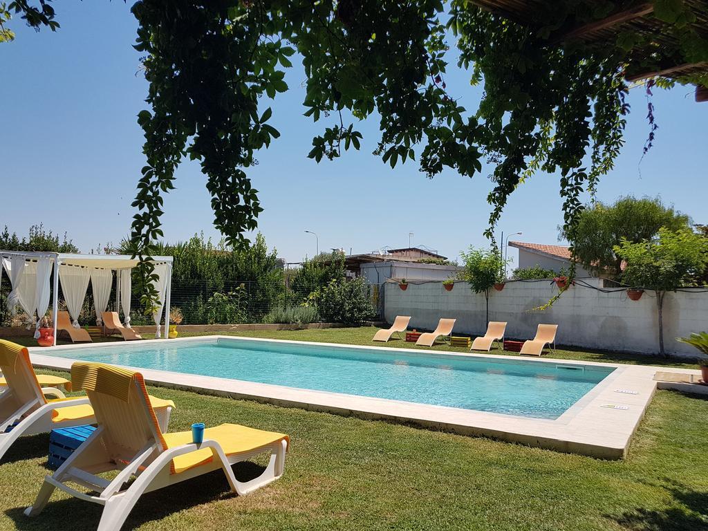 Casa Vacanze Il Giardino Dei Girasoli マリーナ・ディ・ラグーザ エクステリア 写真